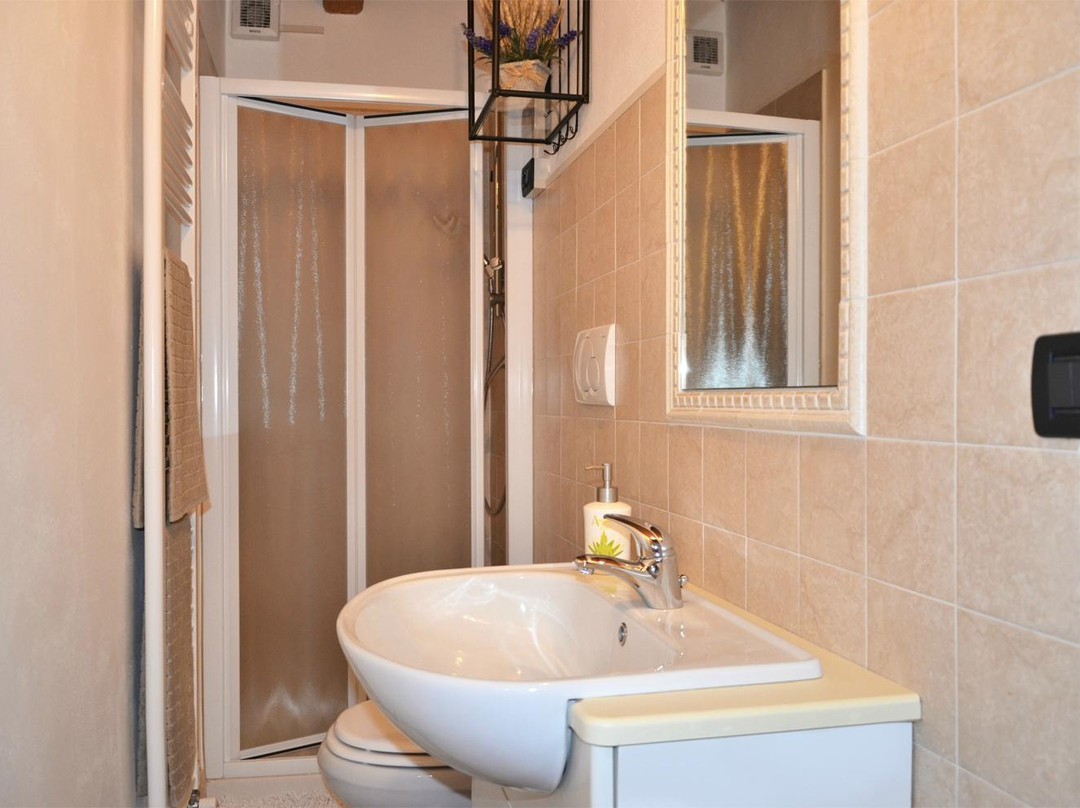 La Valle Dei Laghi主图