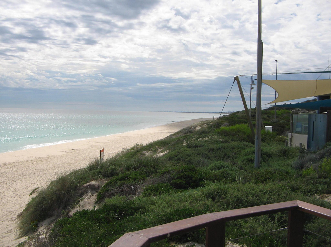 洛里厄特海滩-城市海滩必去景点