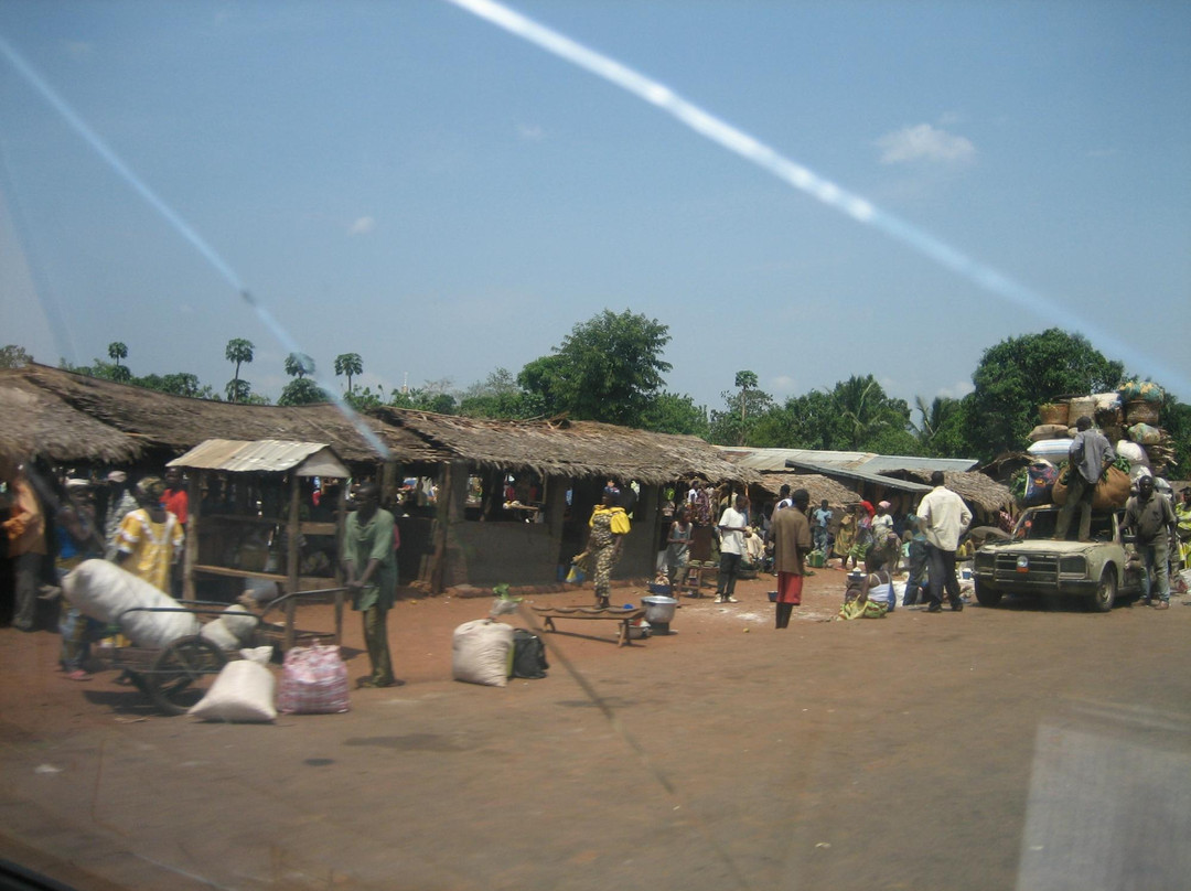 K-Cinq (Km-5 Intersection)-班基必去景点