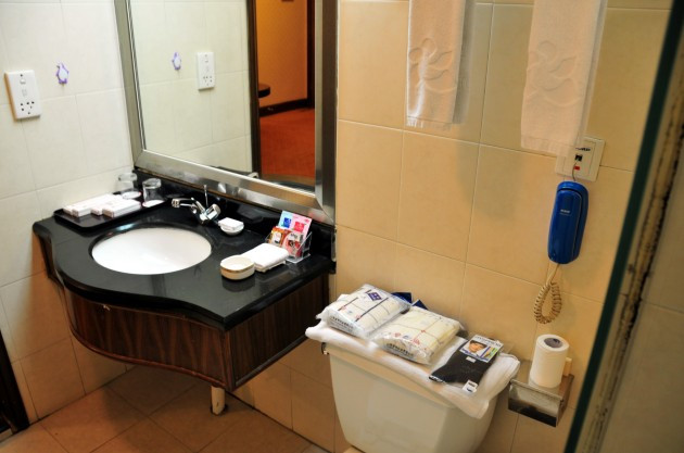 金紫荆酒店主图