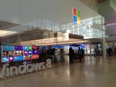 约克岱尔商场-多伦多必去景点