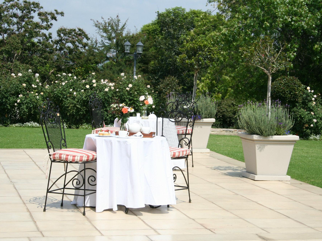 Burkleigh House主图