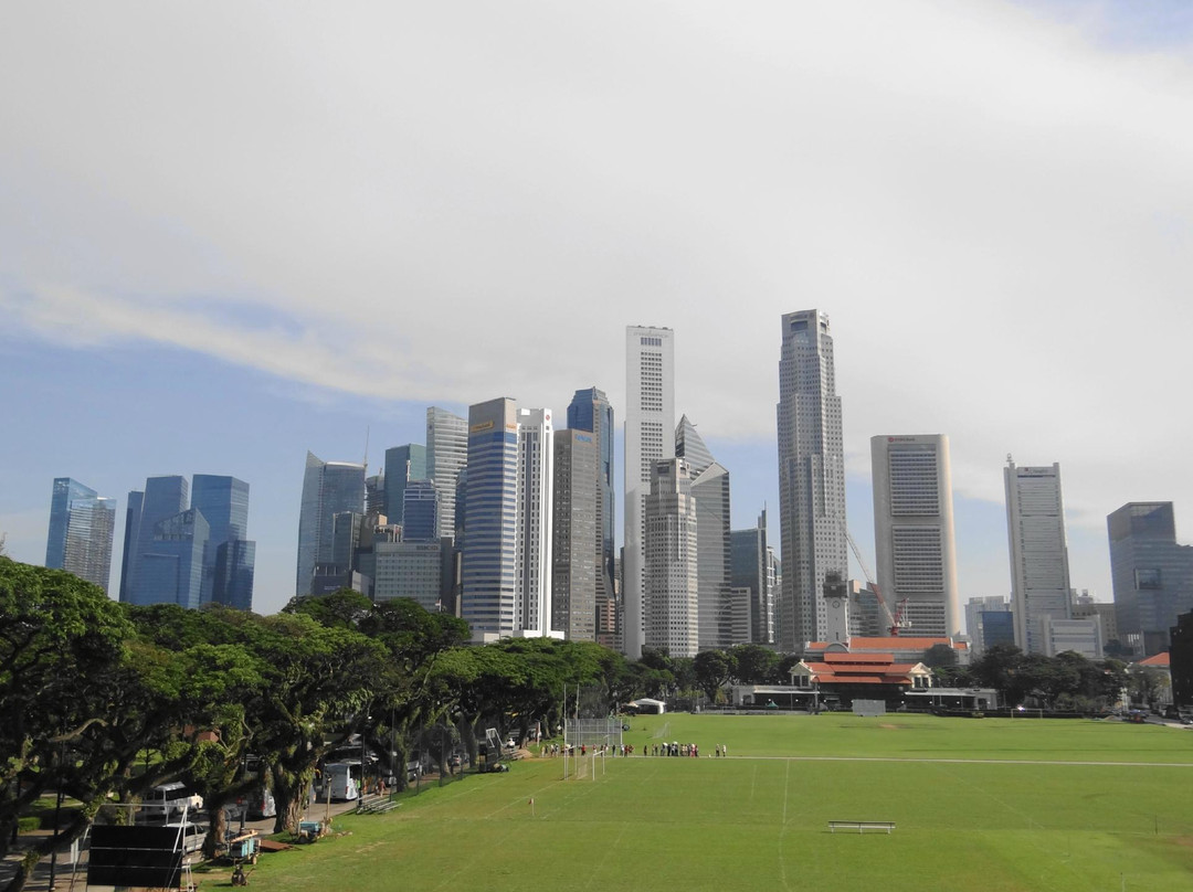 政府大厦大草场-新加坡必去景点