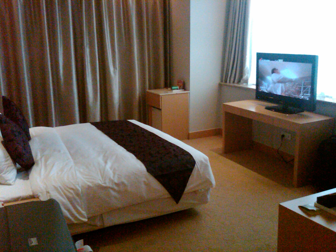 武汉帝盛酒店(江汉路步行街汉口江滩店)主图