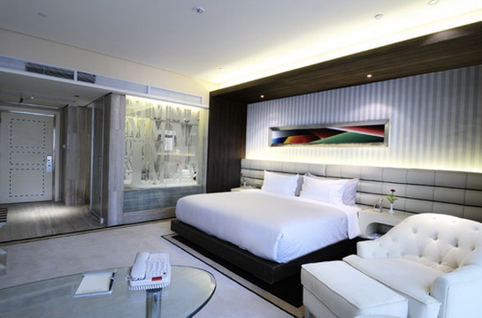 曼克顿酒店主图