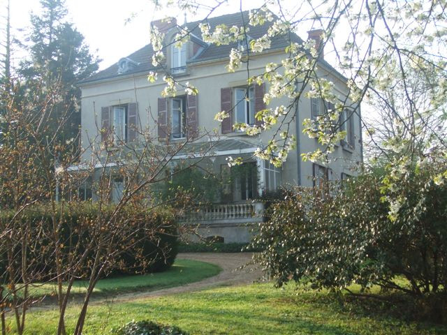 Clos De Charlieu主图