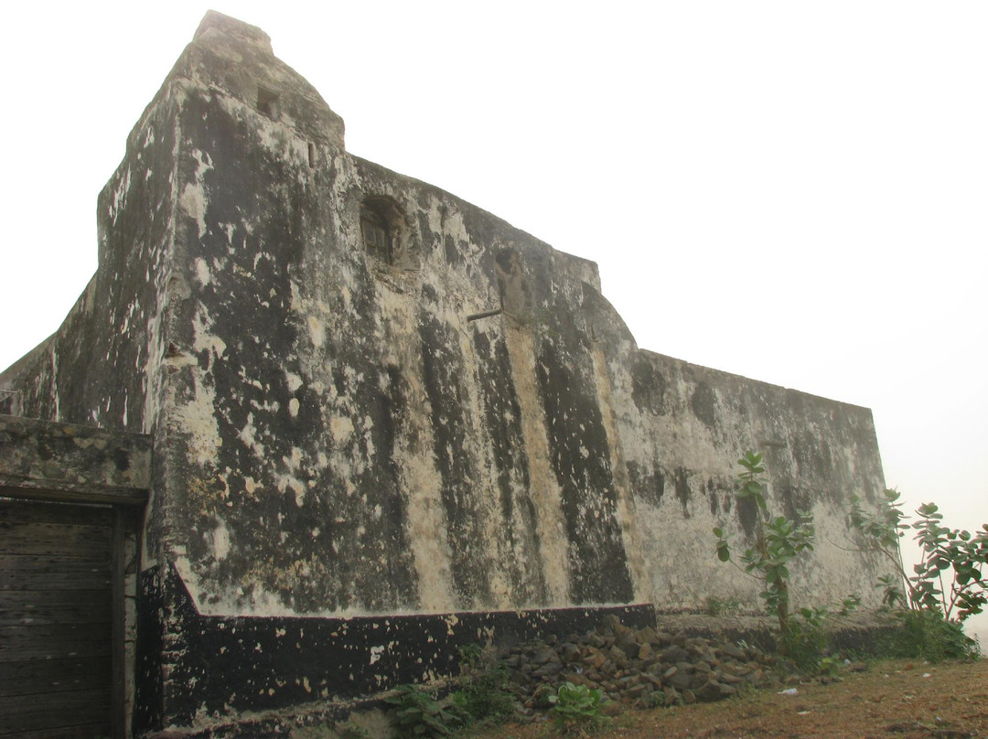 Fort Lijdzaamheid-Apam必去景点