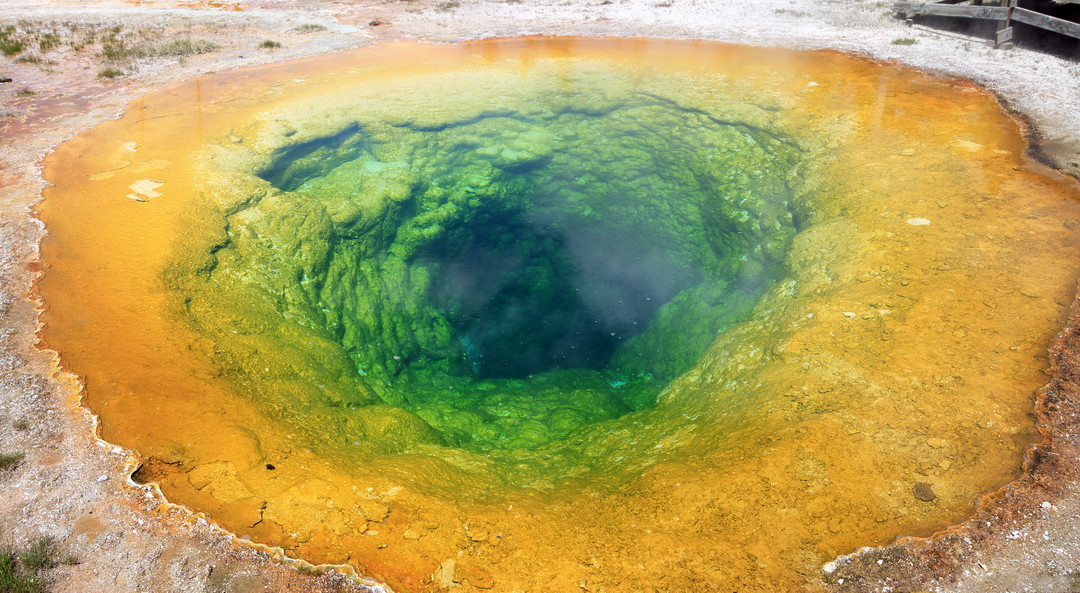 上间歇泉盆地-黄石国家公园必去景点