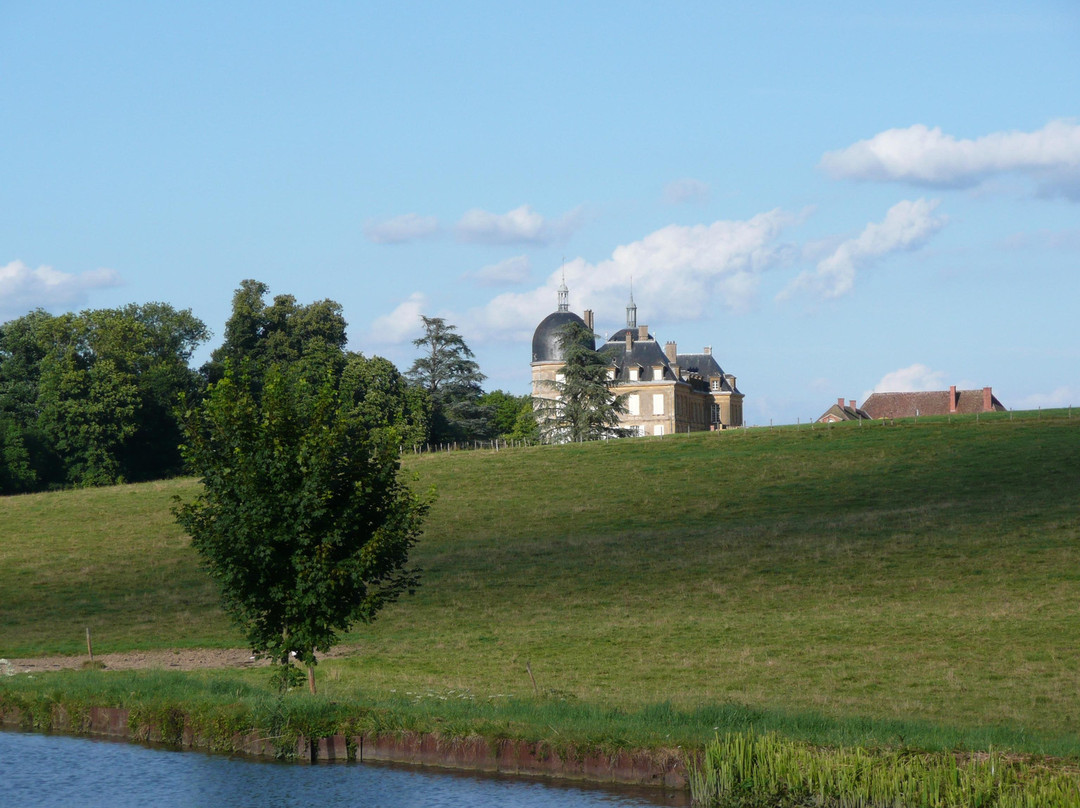 Saint-Aubin-en-Charollais旅游攻略图片