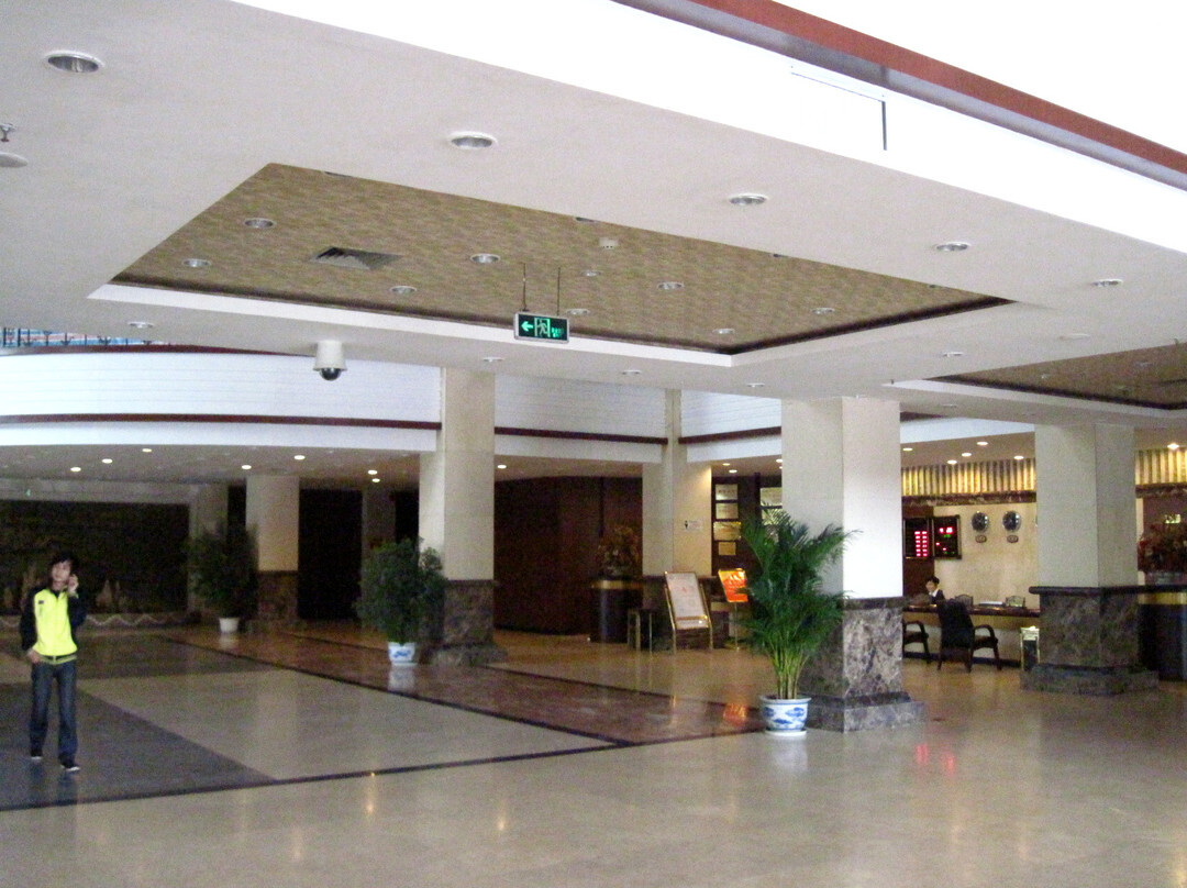 花园大酒店主图