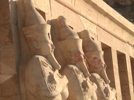 巴哈瑞哈特谢普苏特神殿-卢克索必去景点