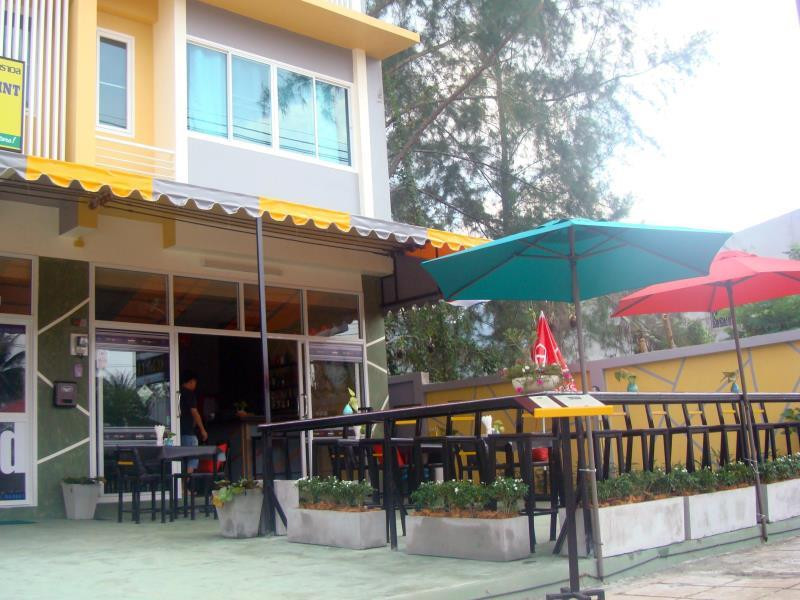 Grill & Chill Khaolak Restaurant and Bar