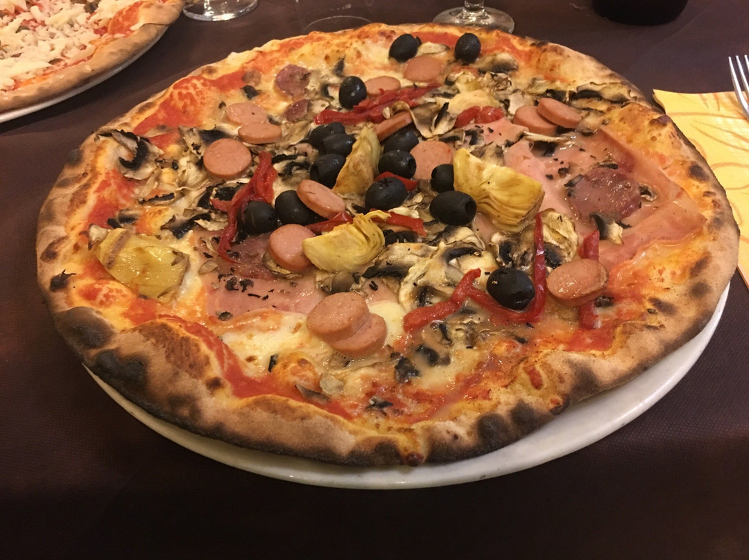 Riola Sardo餐馆和美食-Pizzeria La Ginestra