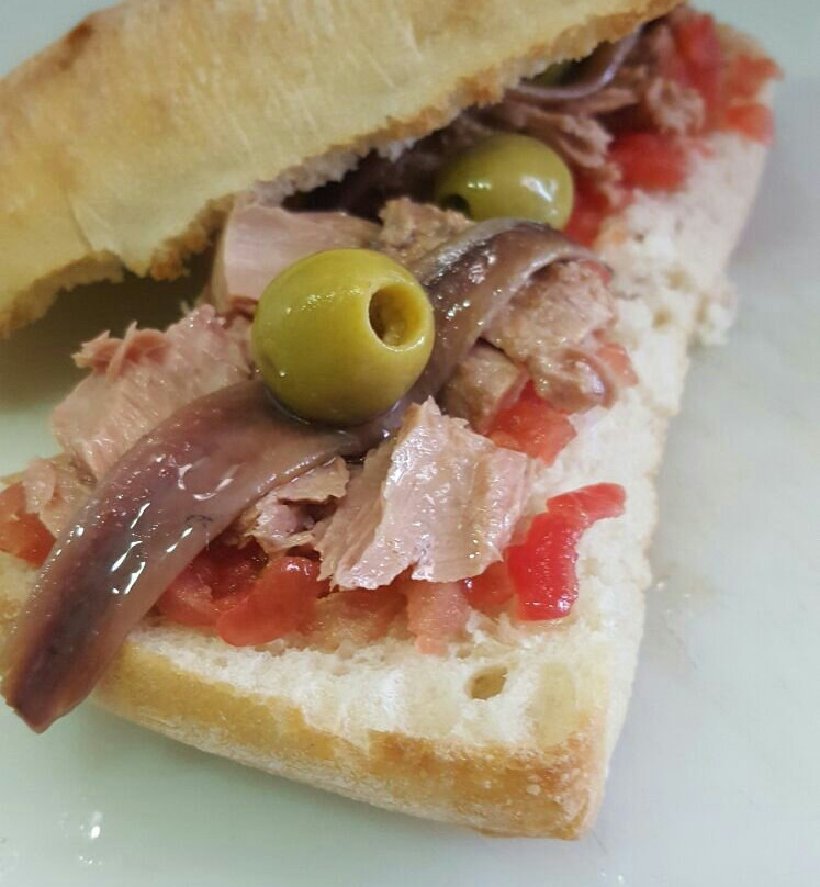 Cafeteria Taperia Plaza 5