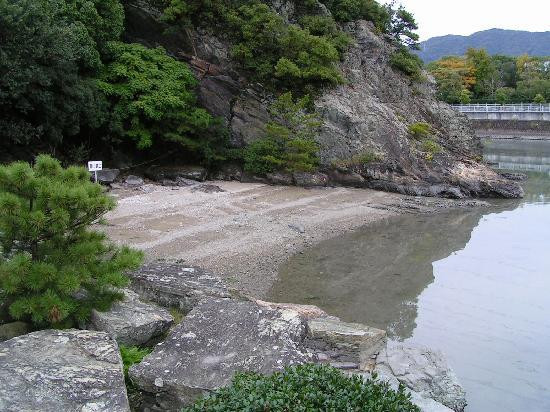 Onzanso-en-海南市必去景点