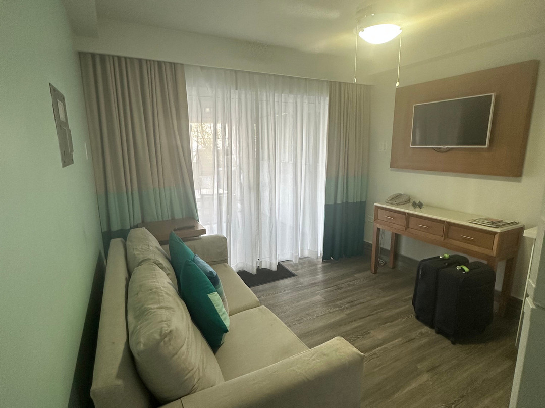 南加普大酒店主图