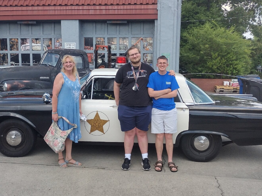 Mayberry Squad Car Tours景点图片