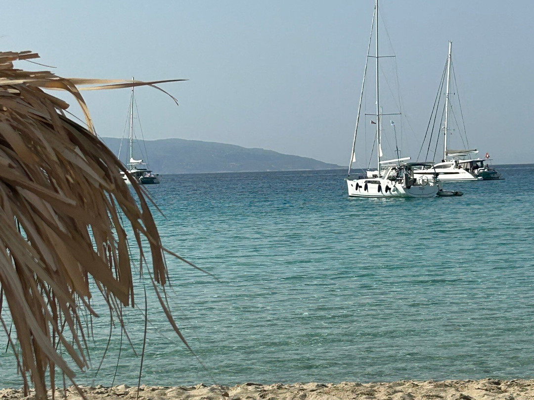 Simos Paradiso Beach Bar景点图片