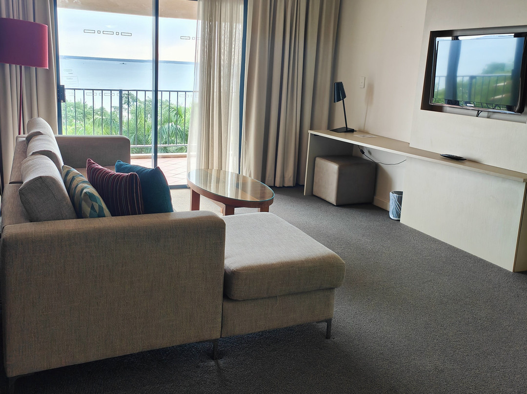 曼特拉滨海酒店主图