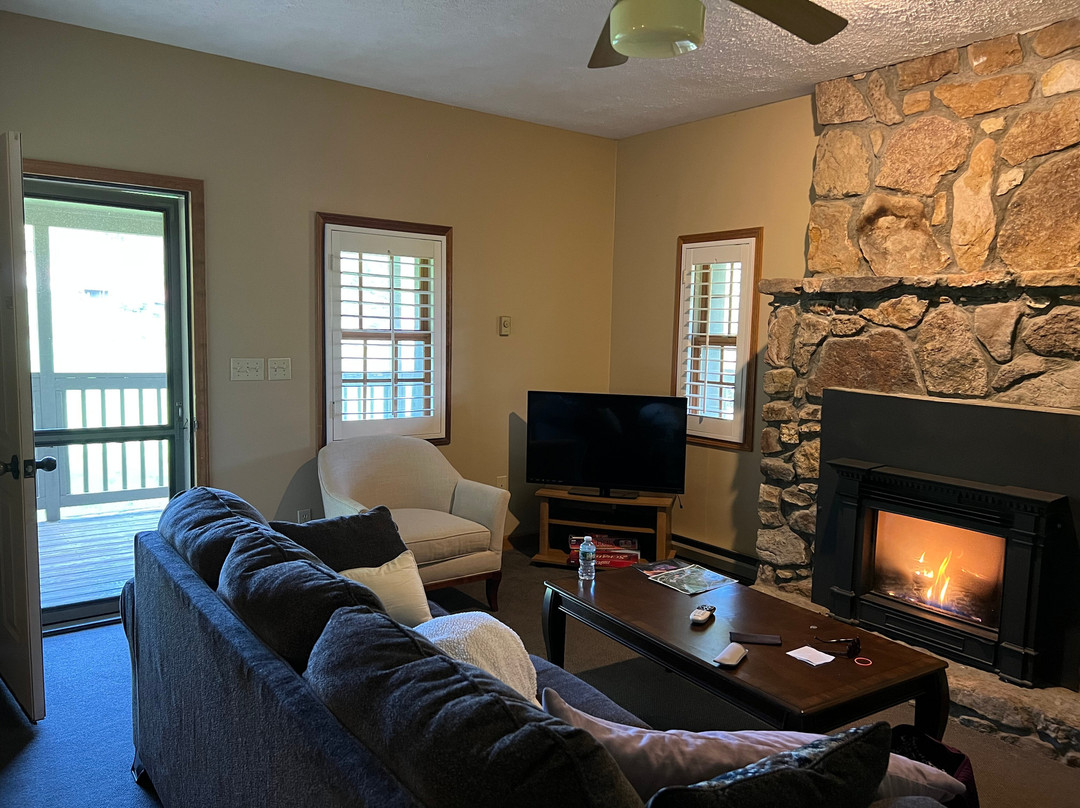 Mountain Lake Lodge主图