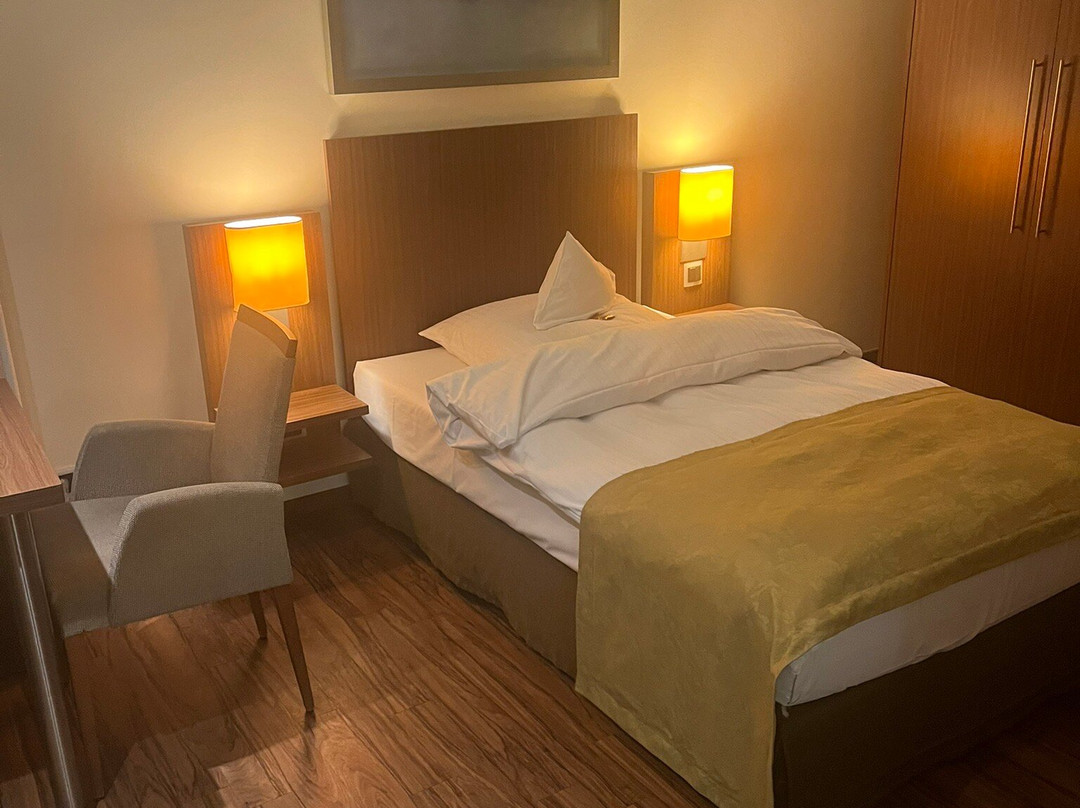 克劳斯特花园酒店主图