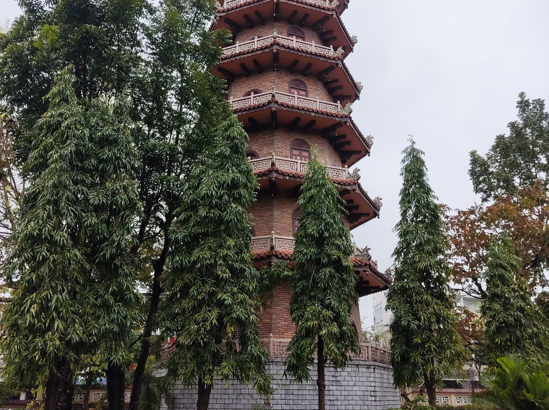 Tu Dam Pagoda景点图片