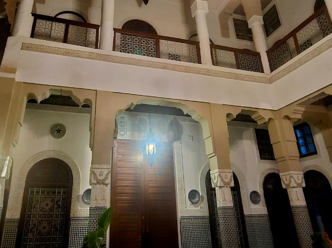 Riad Razane主图