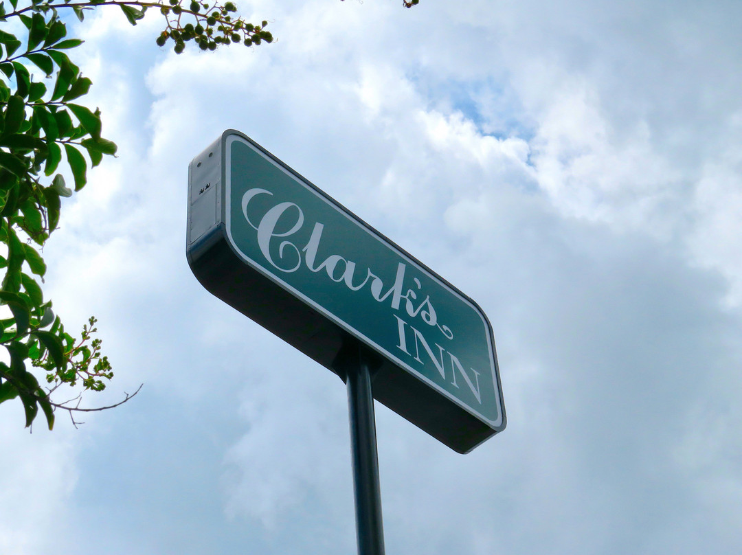 Clark's Inn主图