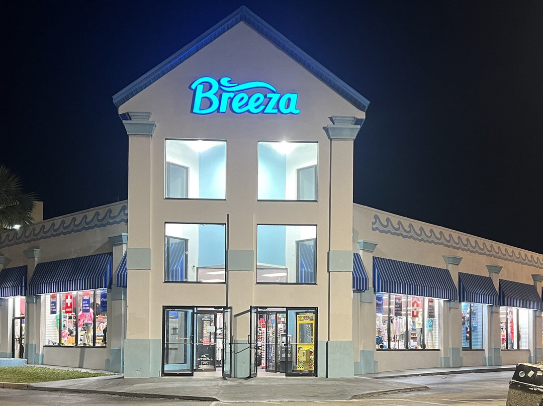 Breeza Beachwear景点图片