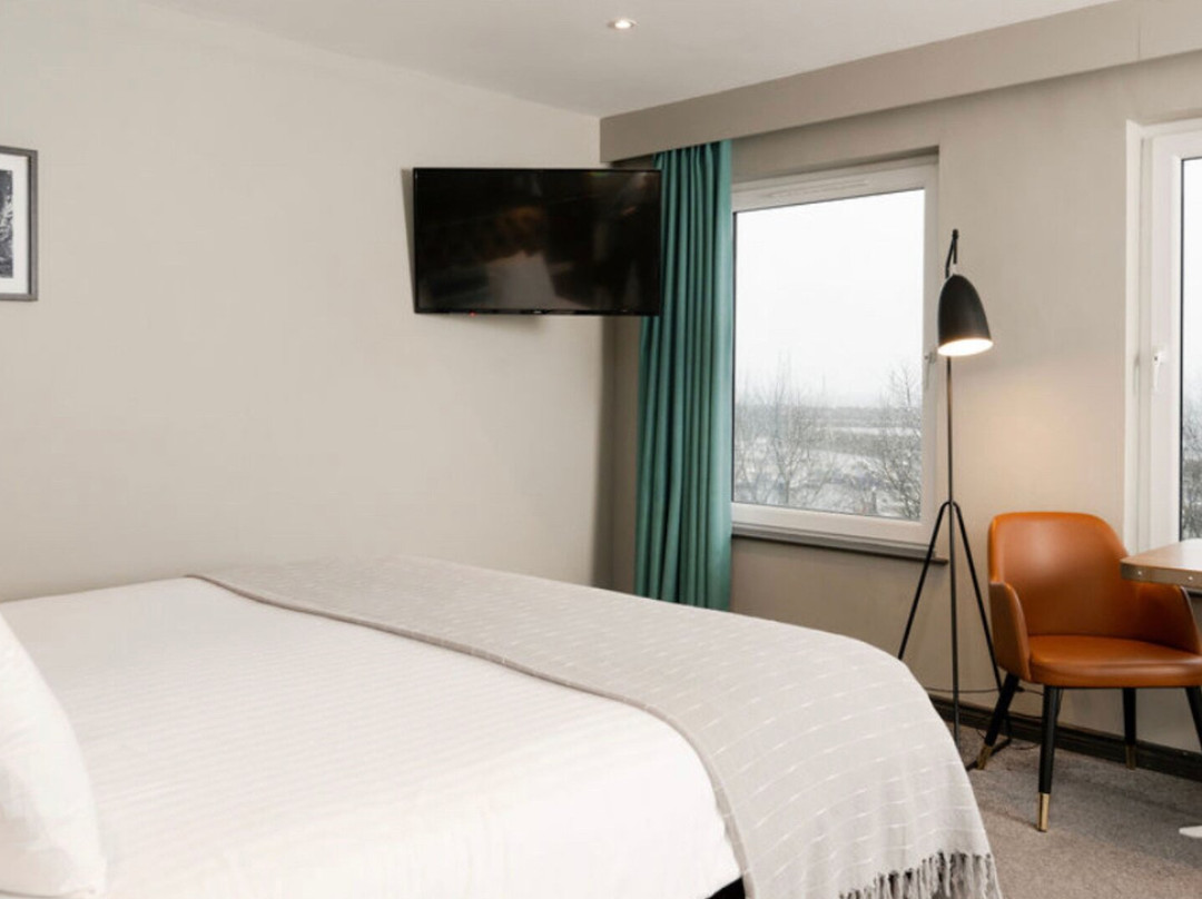 Marine Hotel Ballycastle主图