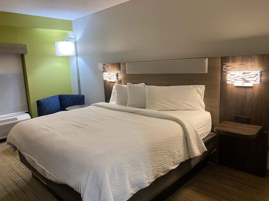 Raeford酒店住宿-Holiday Inn Express & Suites Hope Mills-fayetteville Arpt By IHG