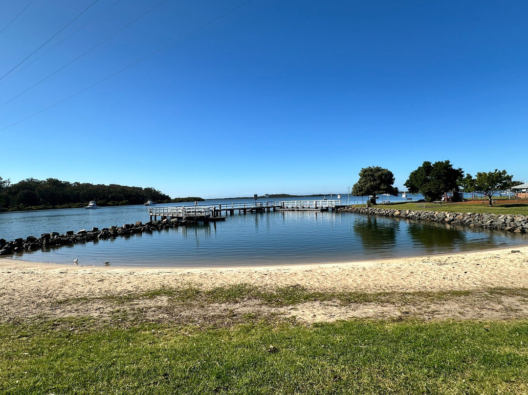 Riverside Motel主图