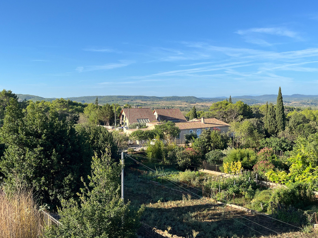 Les Terres Basses主图