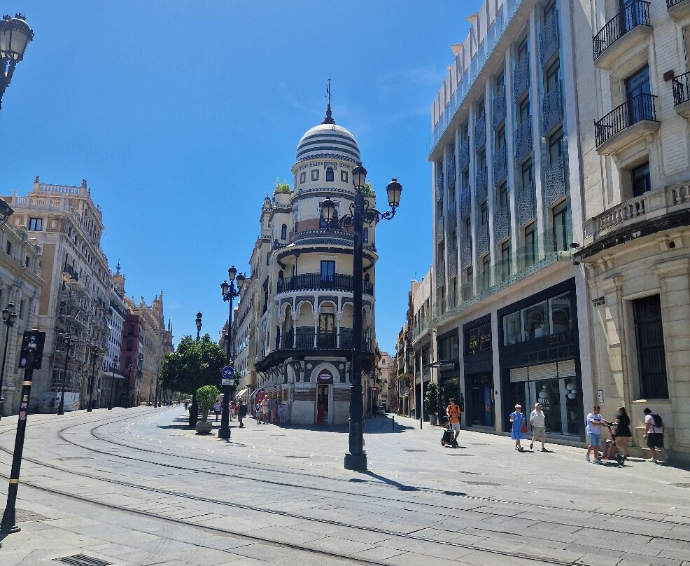 Edificio La Adriatica-塞维利亚必去景点
