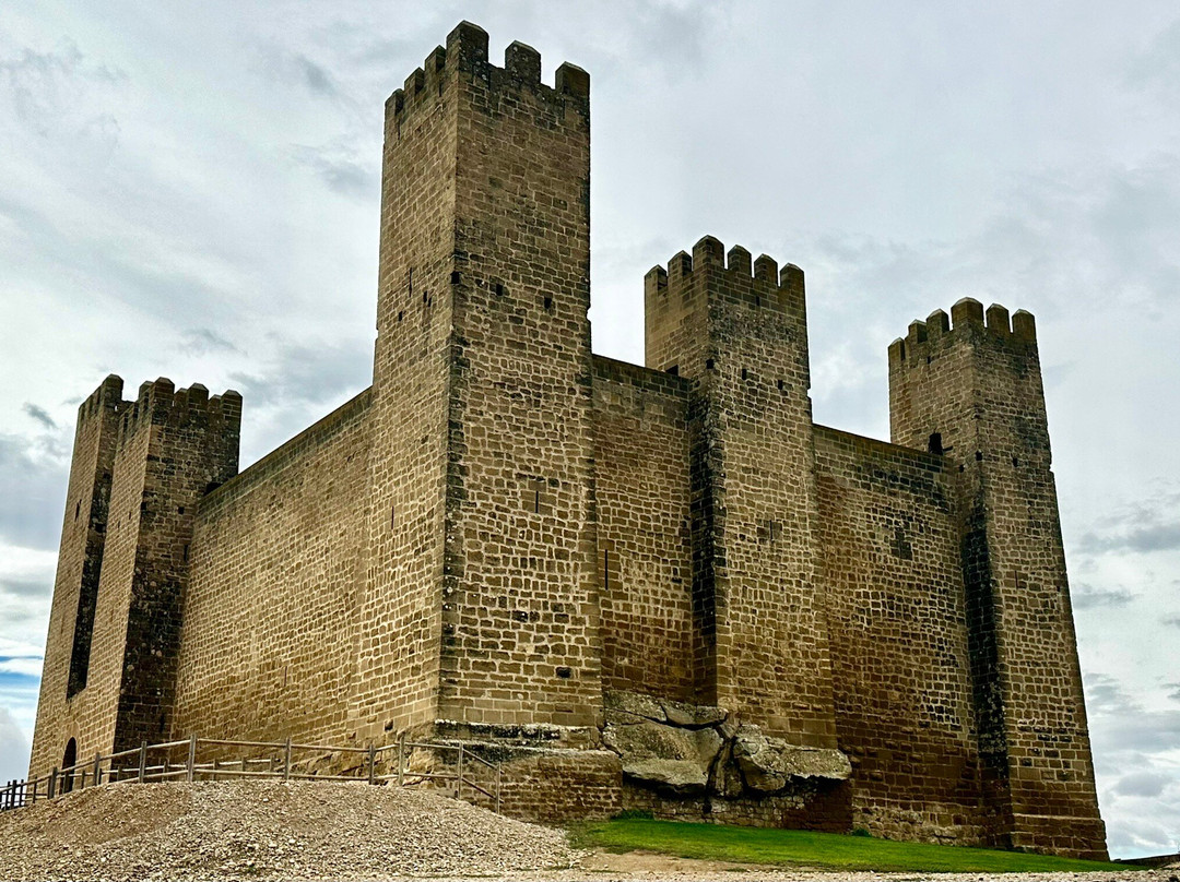 Castillo de Sadaba景点图片