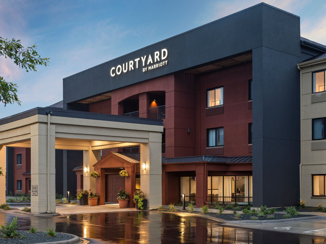 Courtyard by Marriott Minneapolis St. Paul/Roseville主图