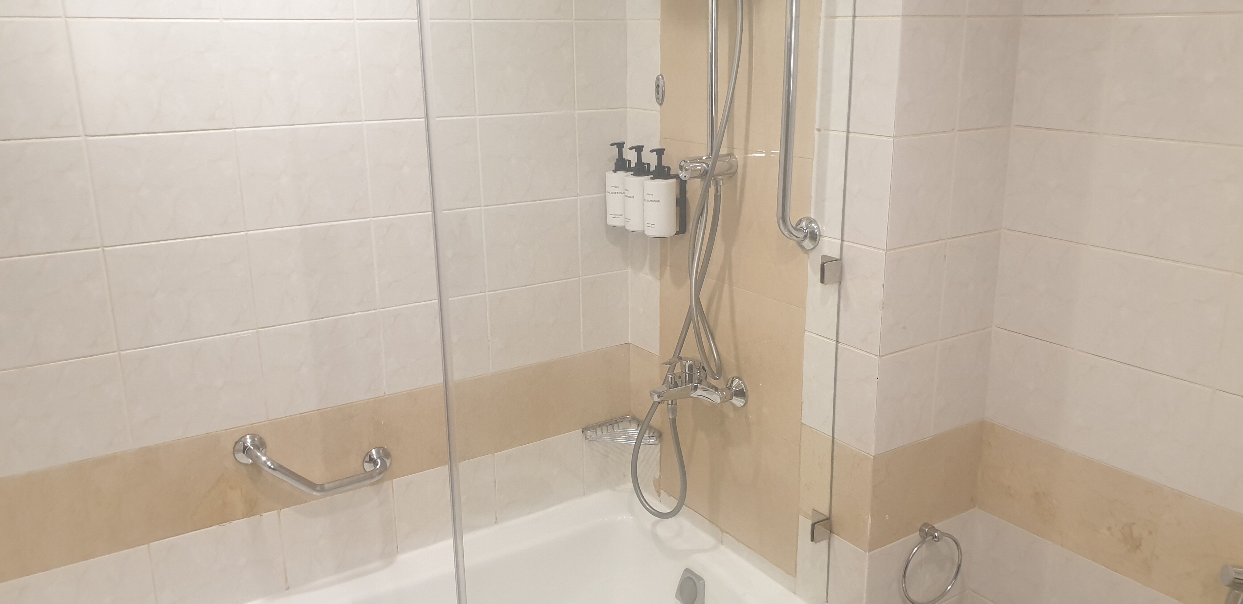 Intercontinental Dar Al Iman Madinah By IHG-浴室