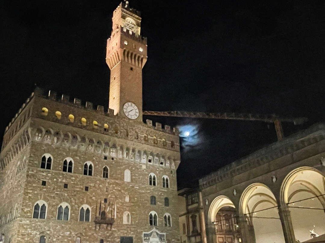 Wine Tour Adventure-蒙特里久尼必去景点