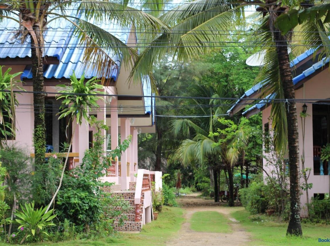 Chaiwat Resort