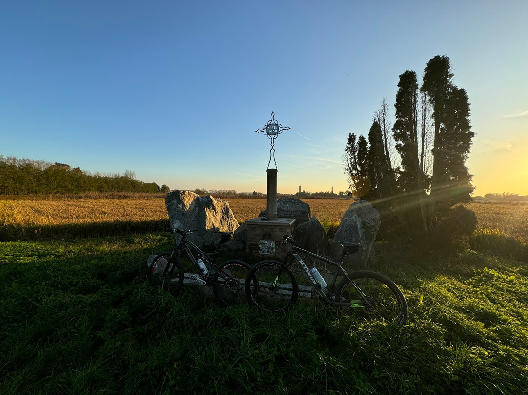 Campo Della Peste景点图片