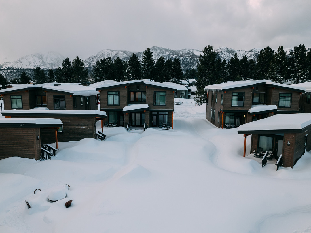 内华达山脉度假水疗酒店主图
