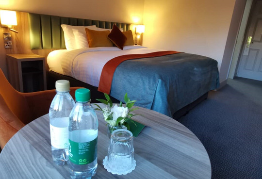 Greenhills Hotel Conference & Leisure Centre主图