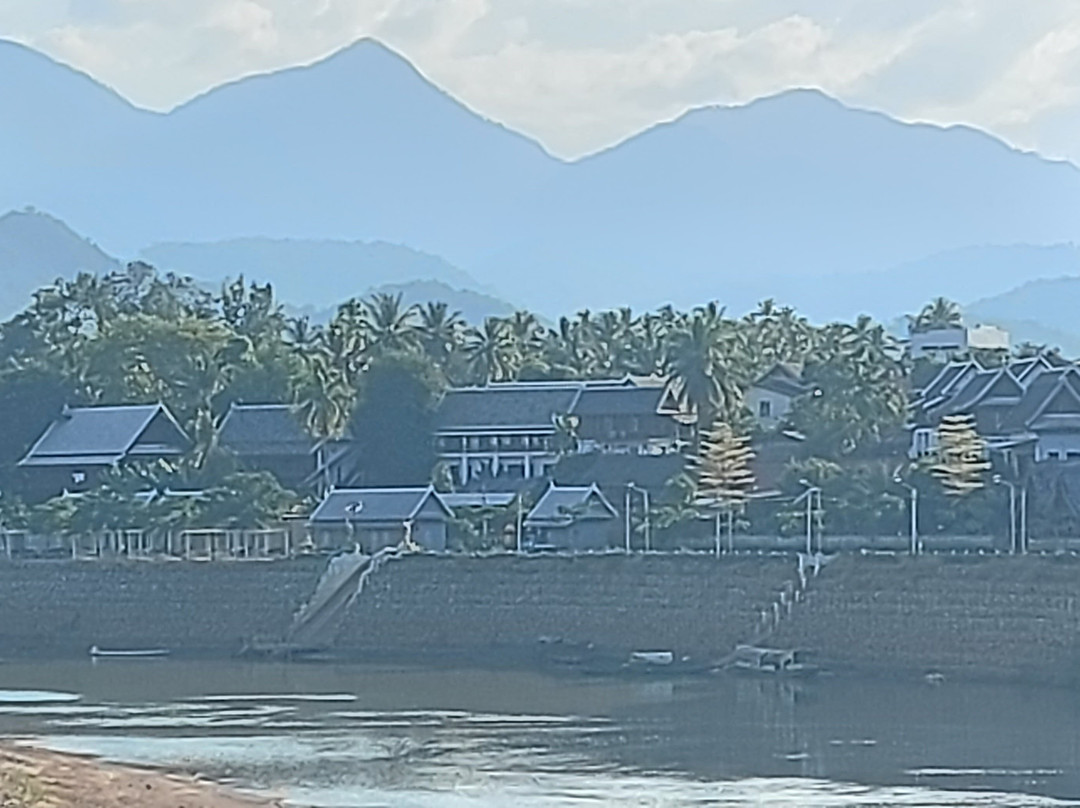 Laos Group Tours-琅勃拉邦必去景点