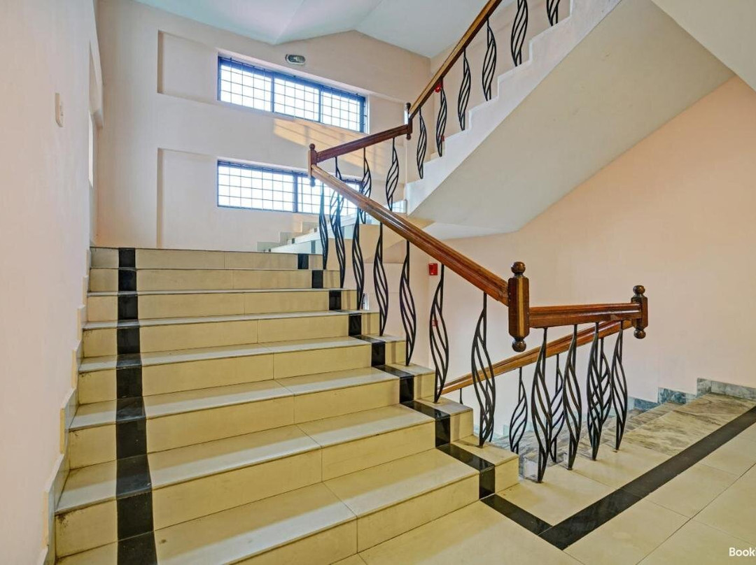 OYO Townhouse 919 Malei Hotel