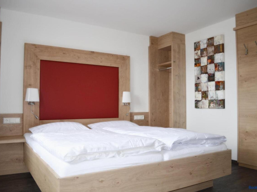 Landhotel Schwarzer Adler - Self Check IN