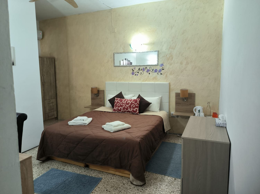 Tarona Guesthouse主图