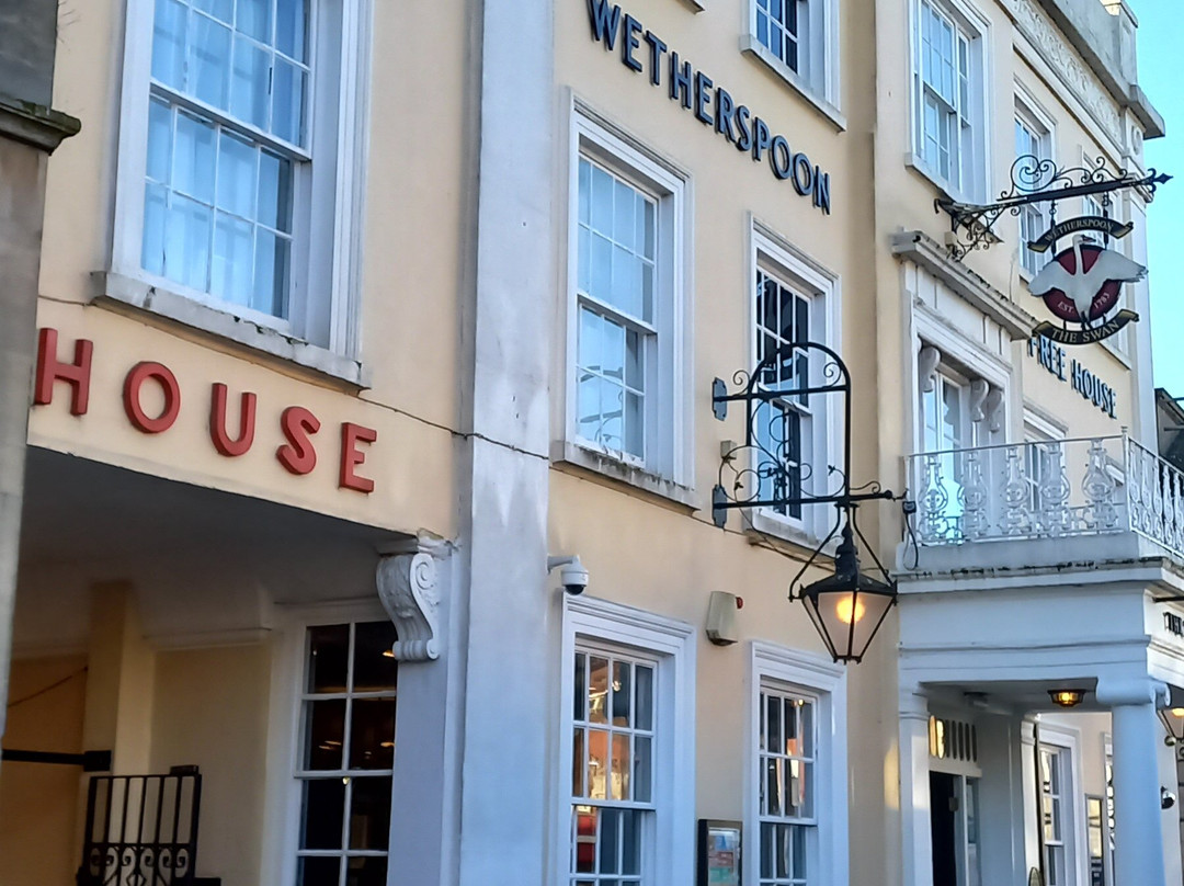 The Swan Hotel - JD Wetherspoon主图