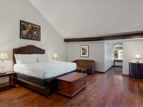 新奥尔良城堡酒店主图