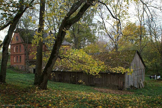 Bebrene Manor and Park