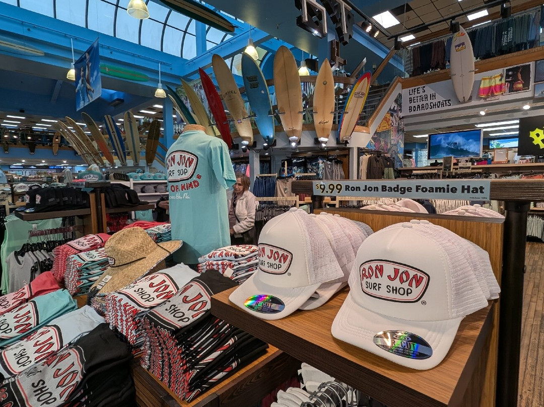 Ron Jon Surf Shop - Cocoa Beach景点图片